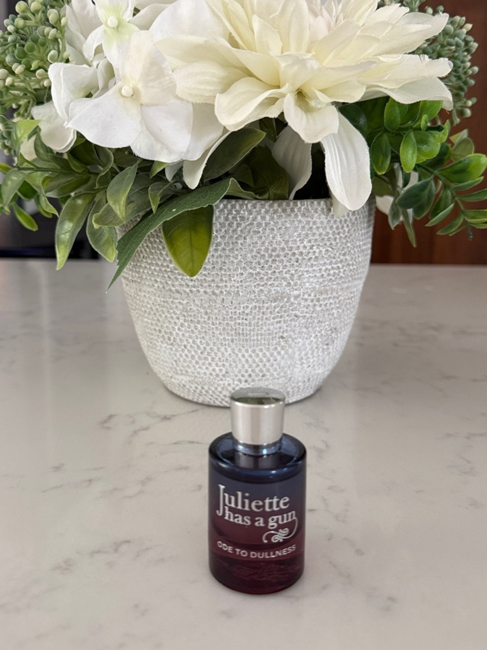 Juliette Has a Gun Ode to Dullness Women’s Eau de Parfum - Black/Deep Red Bottle